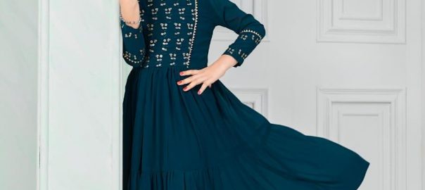 Banwery Fashion   Me & Mom Gown Readymade Wholesale Catalogue Kurti Market Usa Best Collection