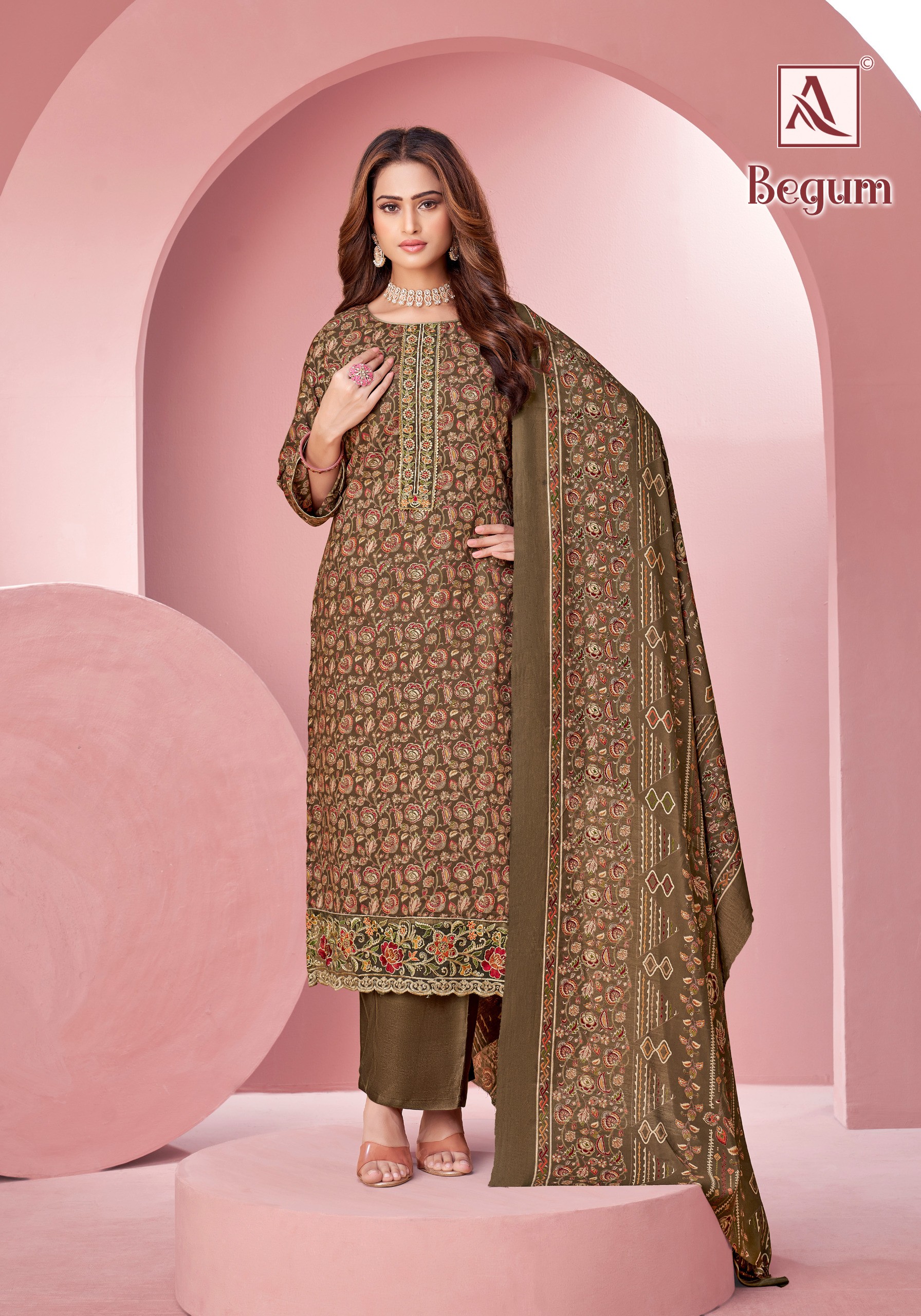 Alok Suit – Begum