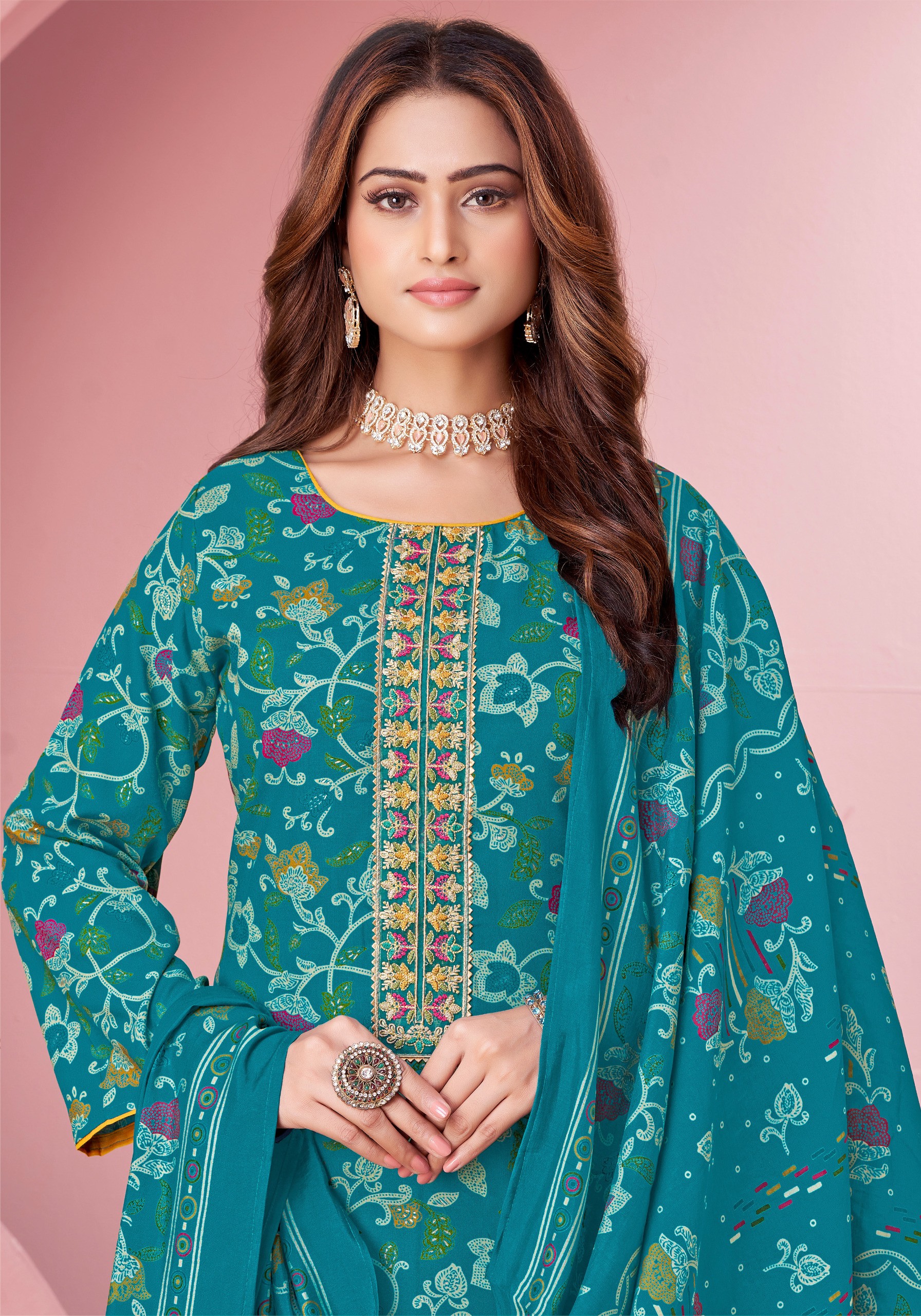 Alok Suit – Begum