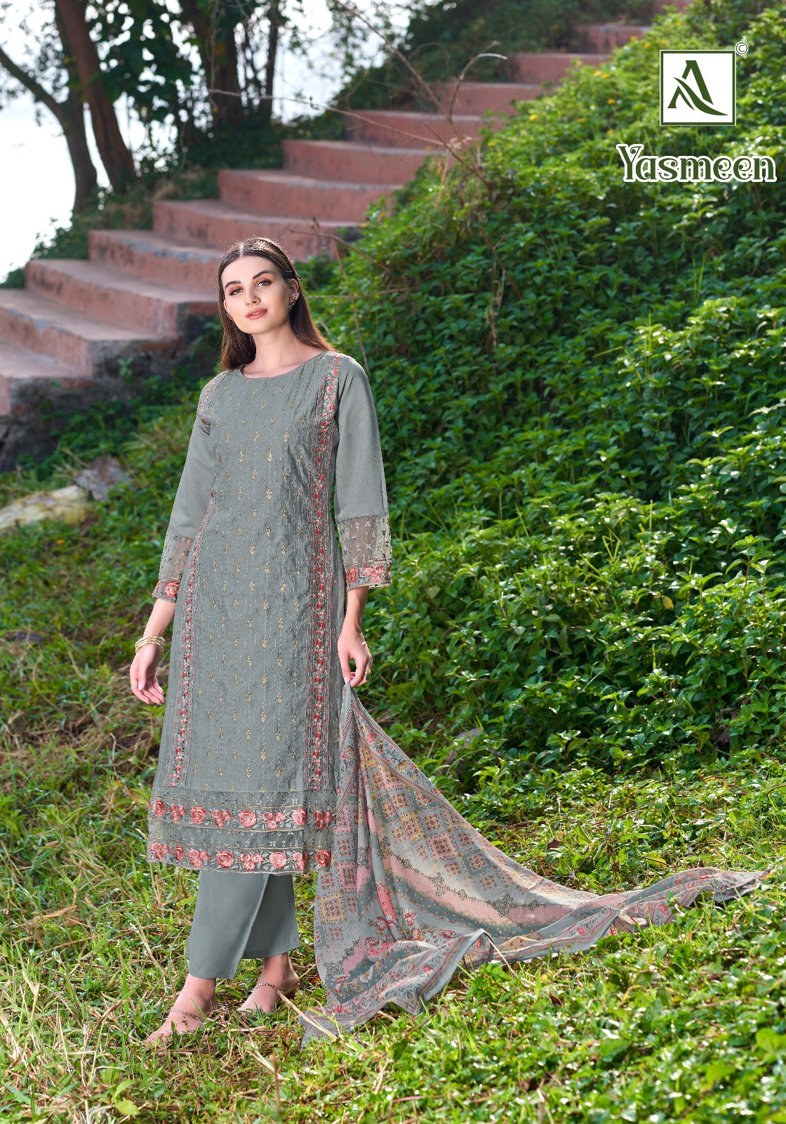 Alok Suit - Yasmeen Alok Suit – Yasmeen