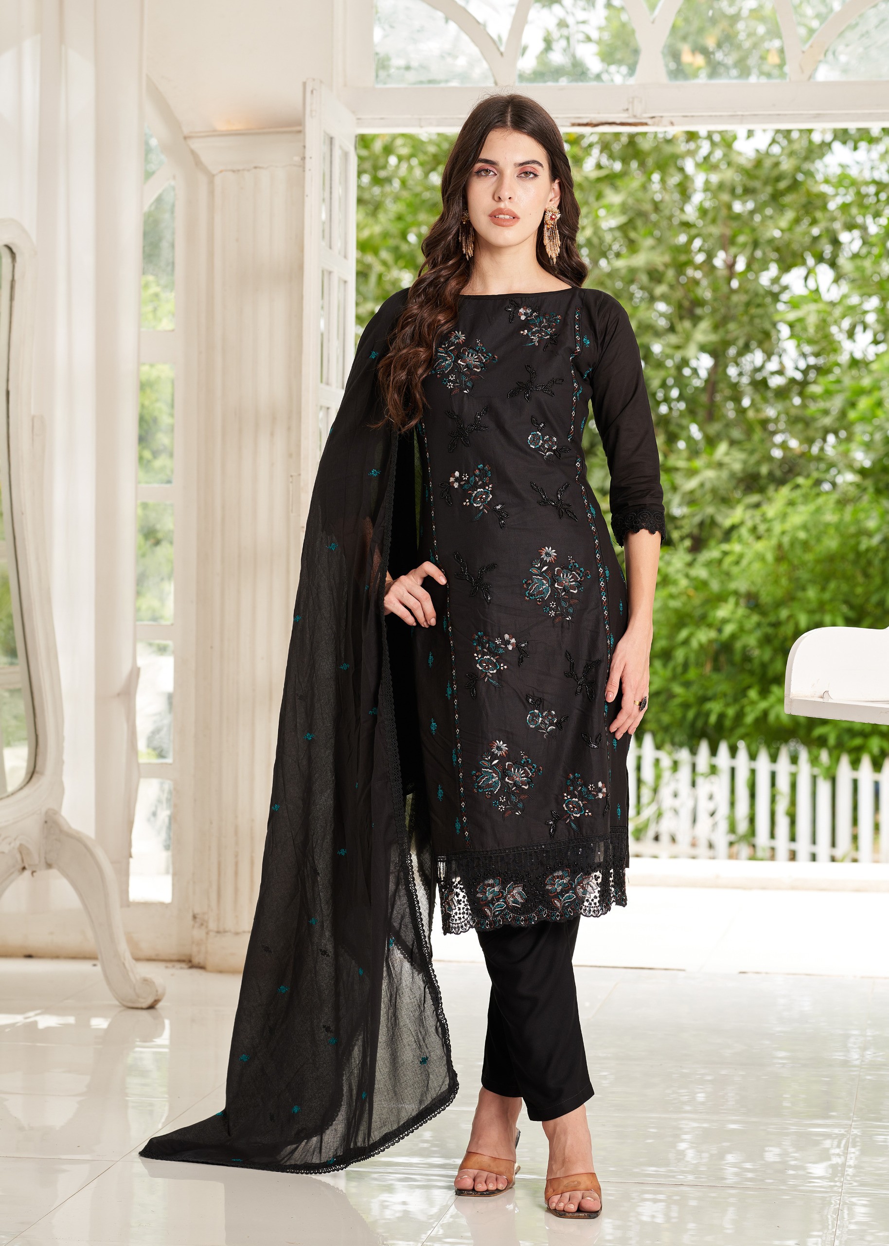 Alok Suit – Zar Douzi