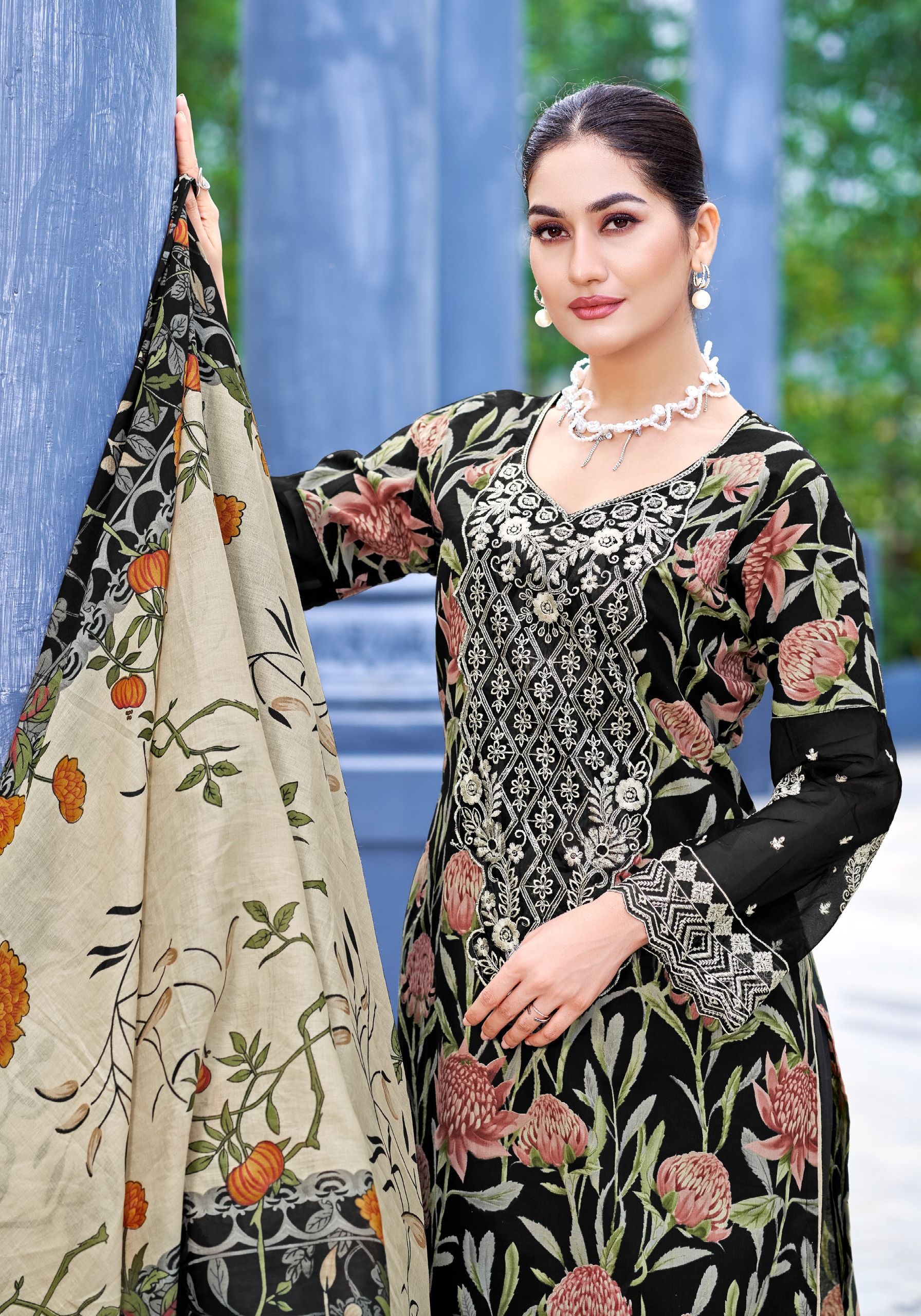 Alok Suit – Al Zareen