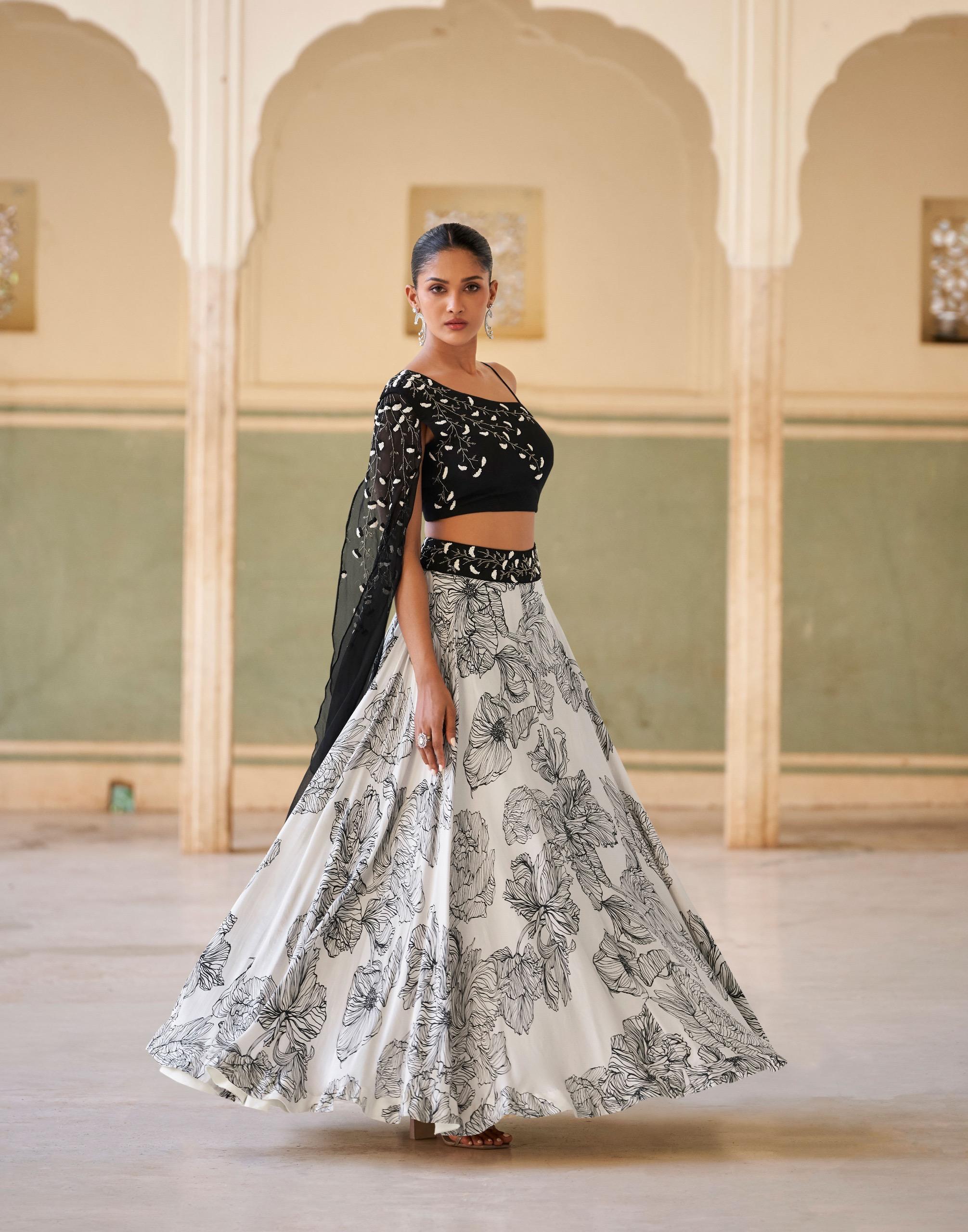 SAYURI DESIGNER – Qayaamat