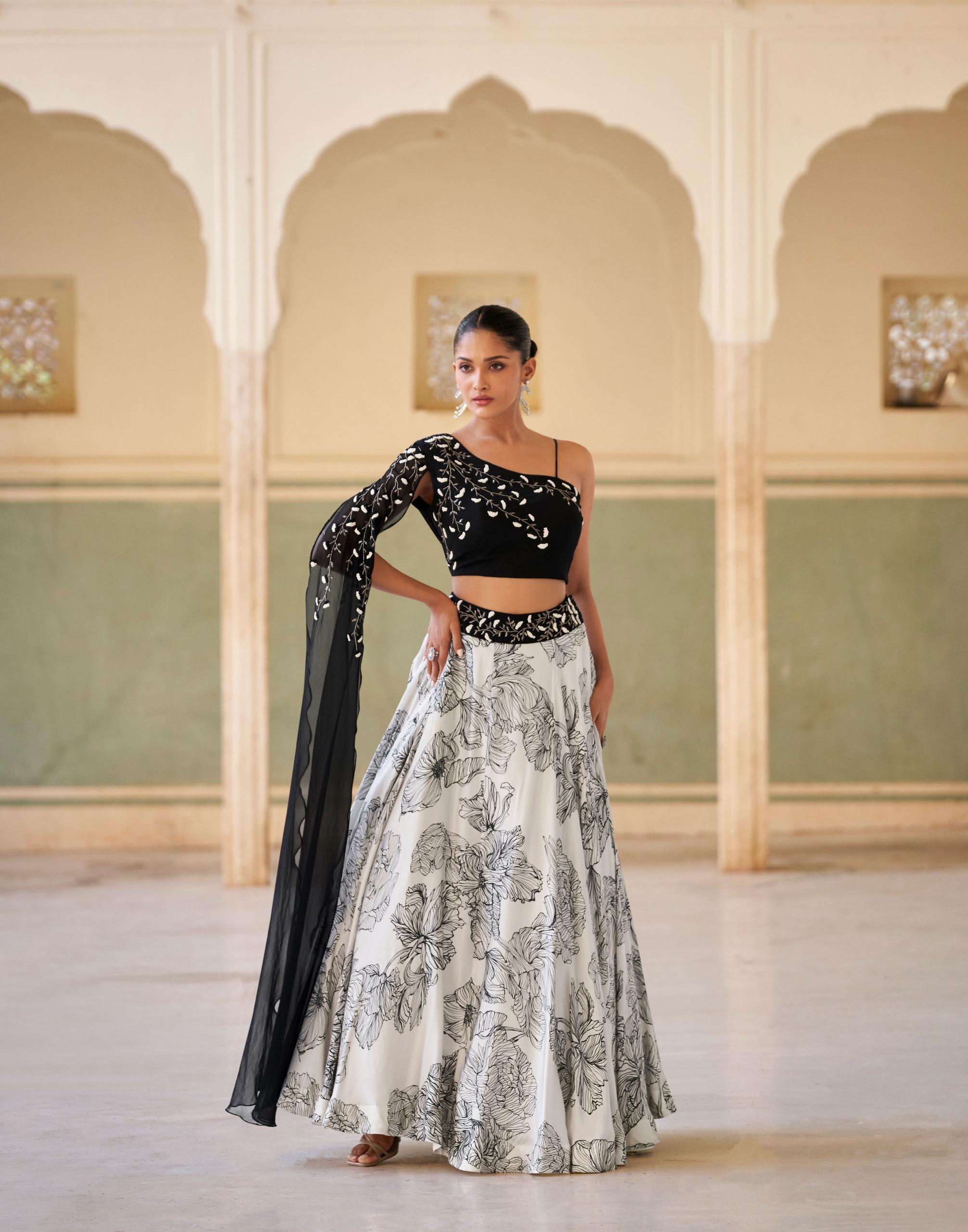 SAYURI DESIGNER – Qayaamat