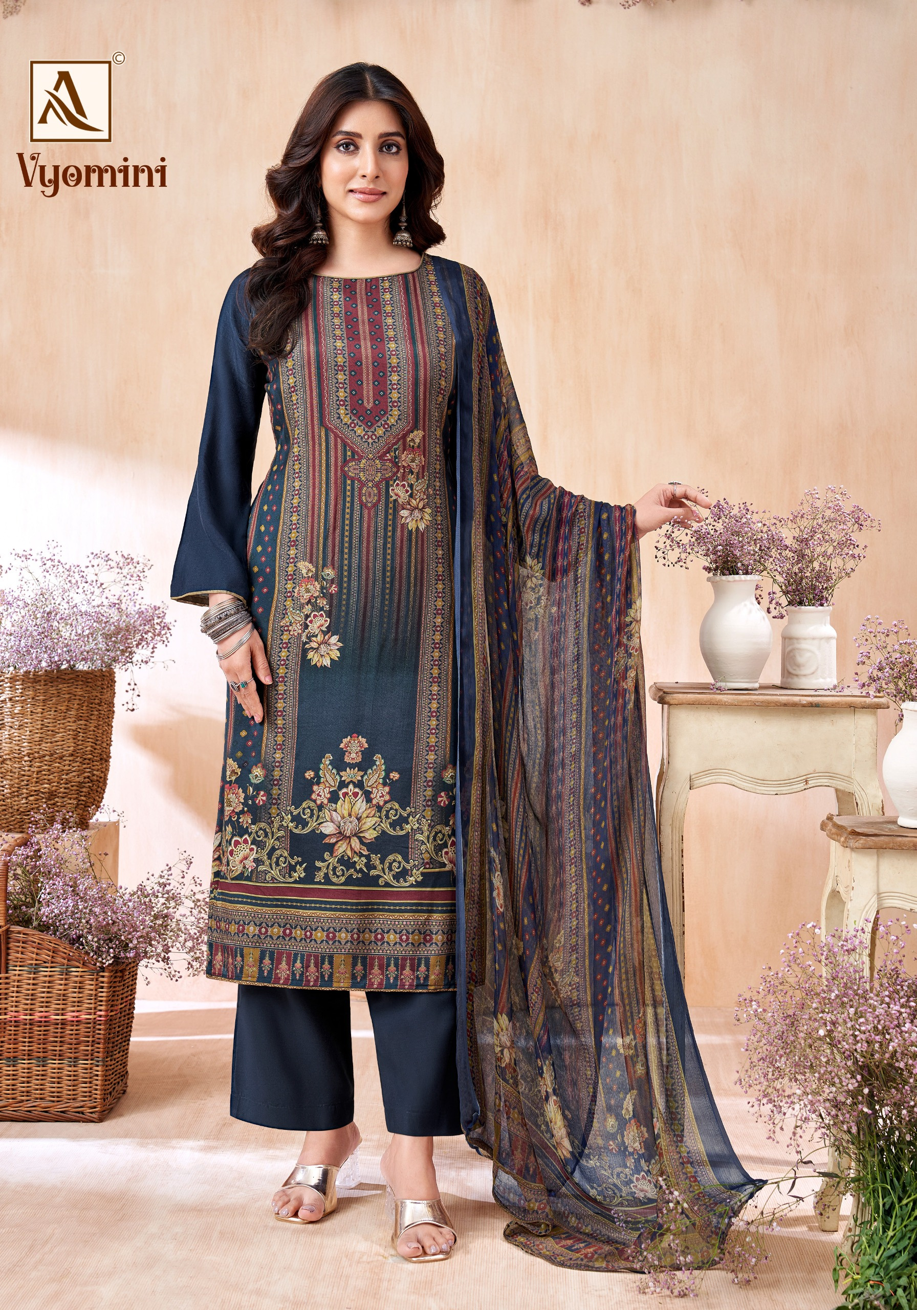 Alok Suit – Vyomini