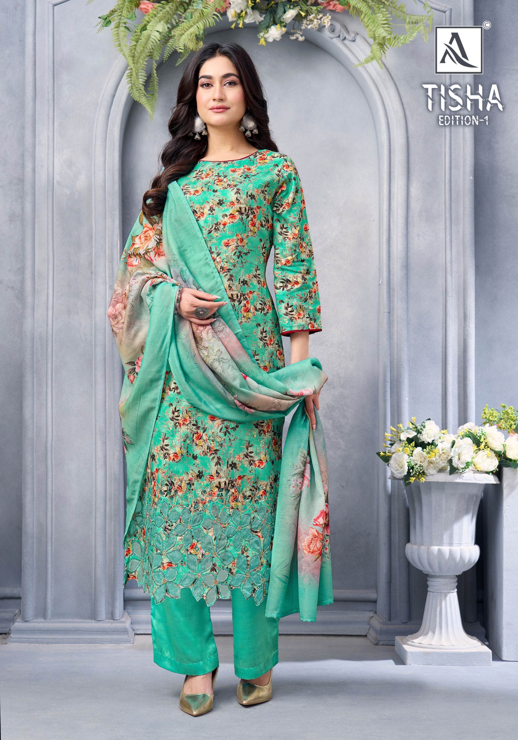 Alok Suit – Tisha