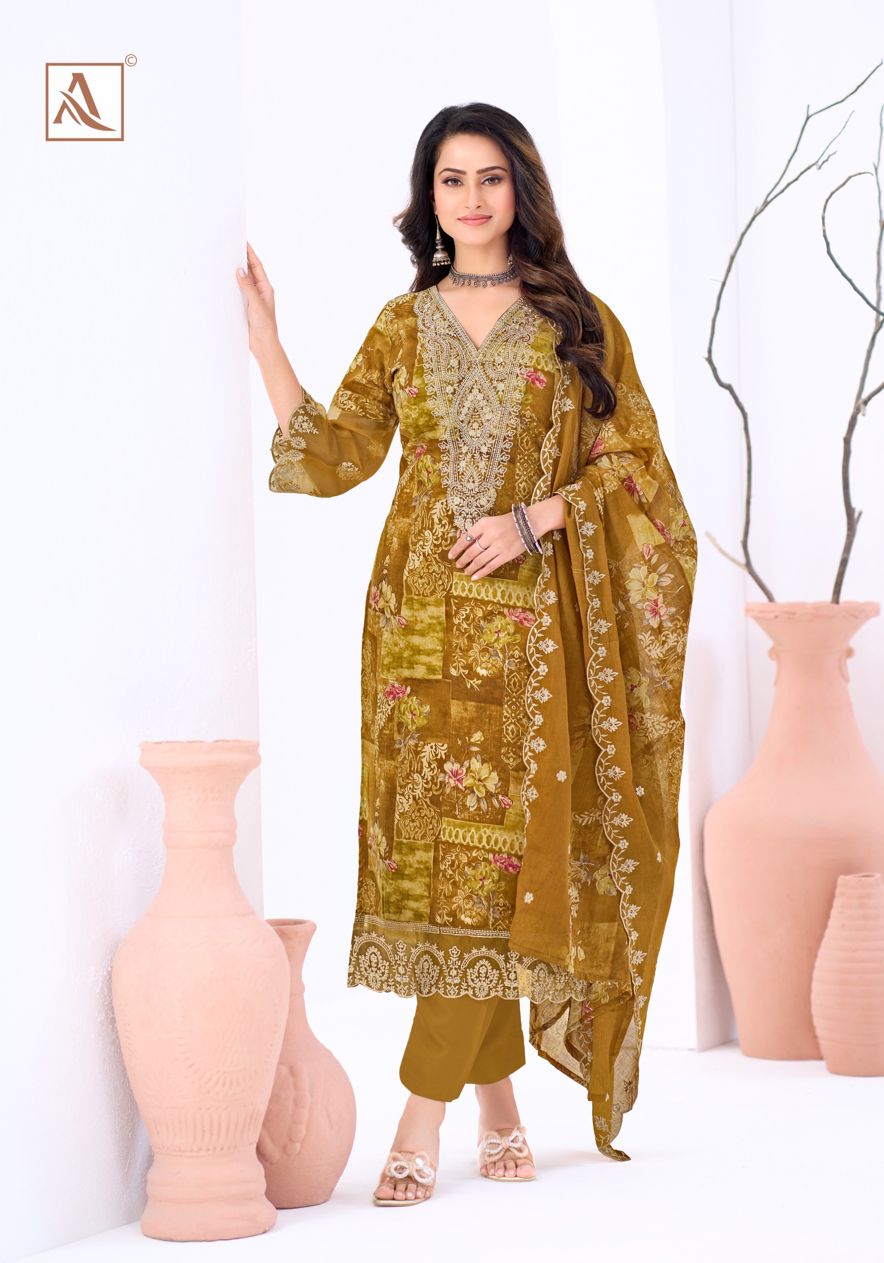 Alok Suit – Mithai