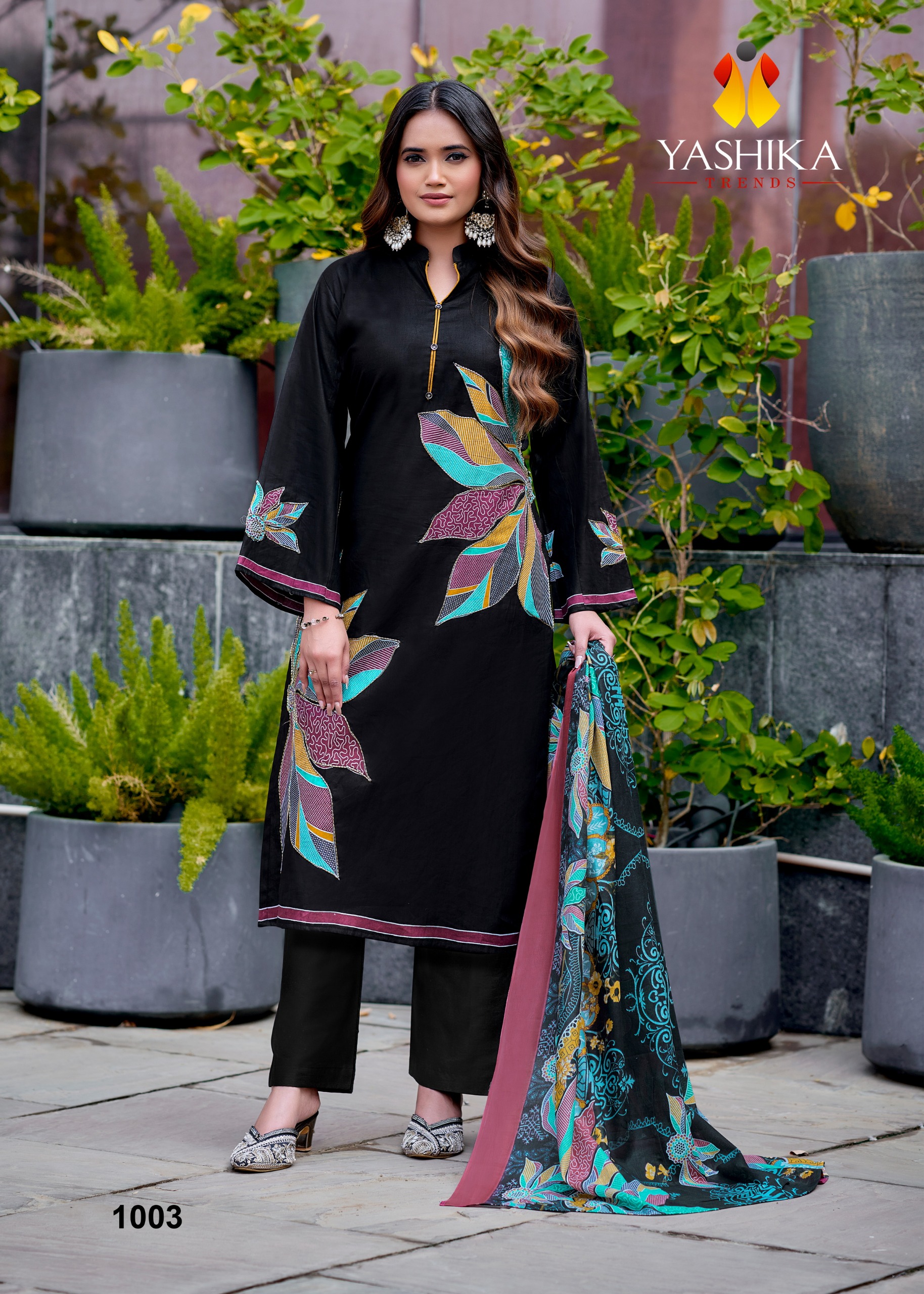 Yashika Trends – Anayisha and Mayisha