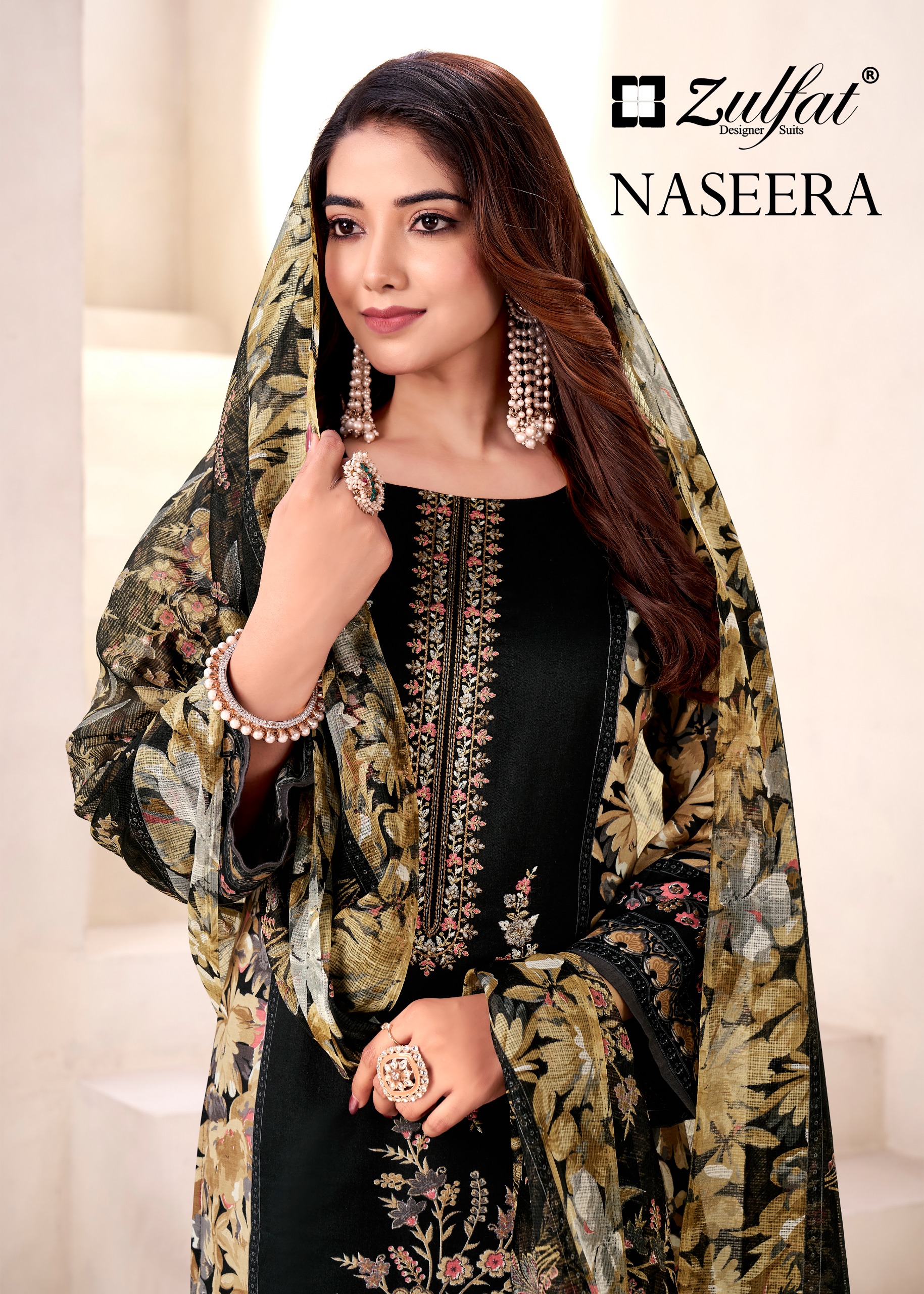 Zulfat Designer Suits – Naseera