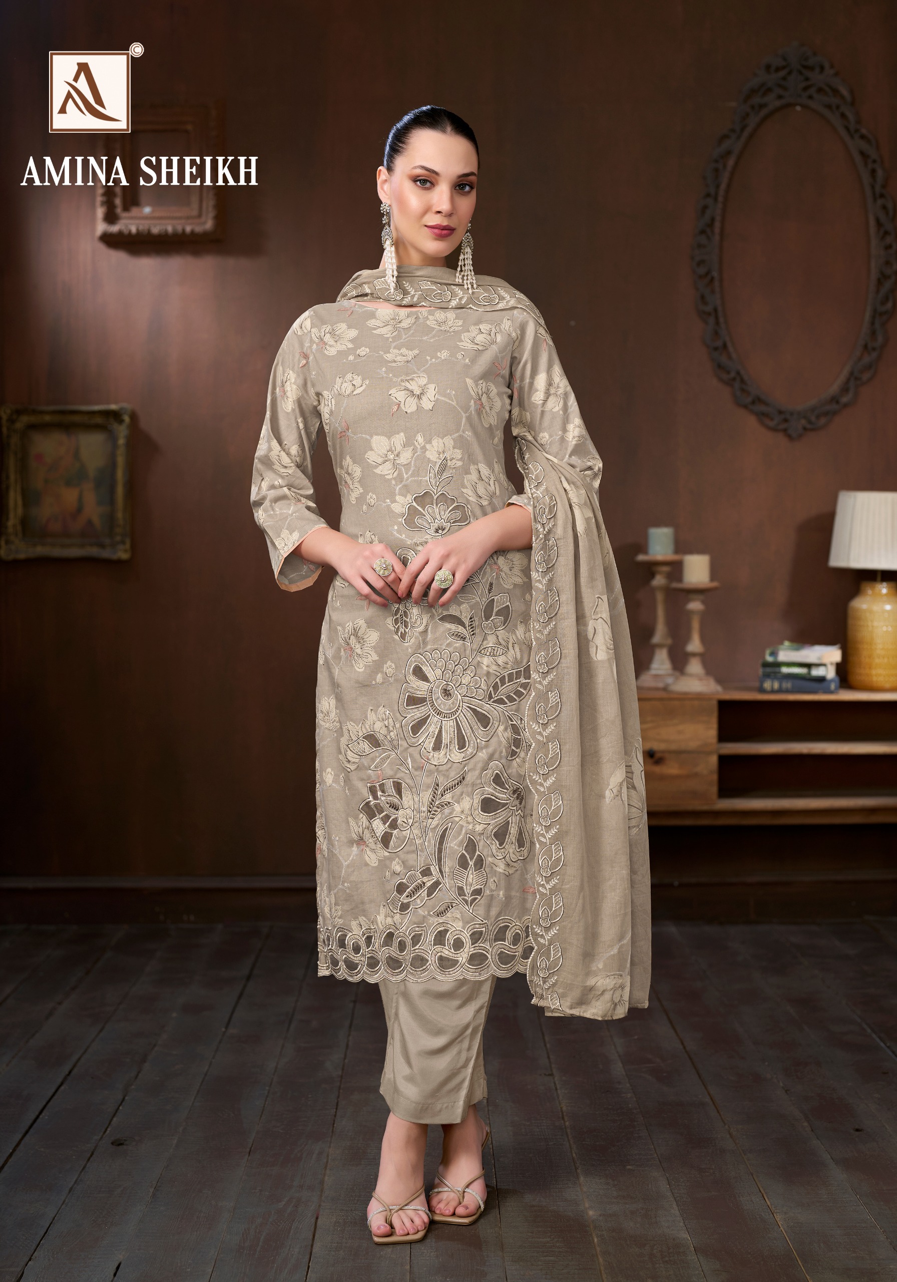 Alok Suit – Amona Sheikh