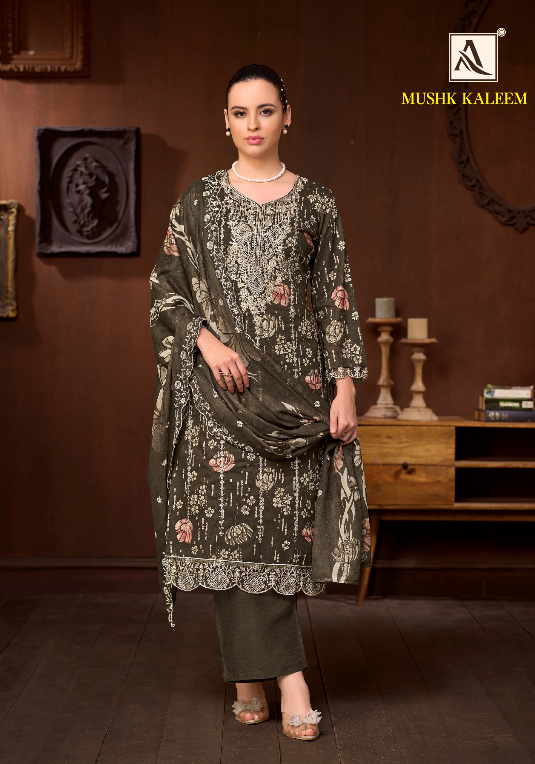 Alok Suit – Mushk Kaleem