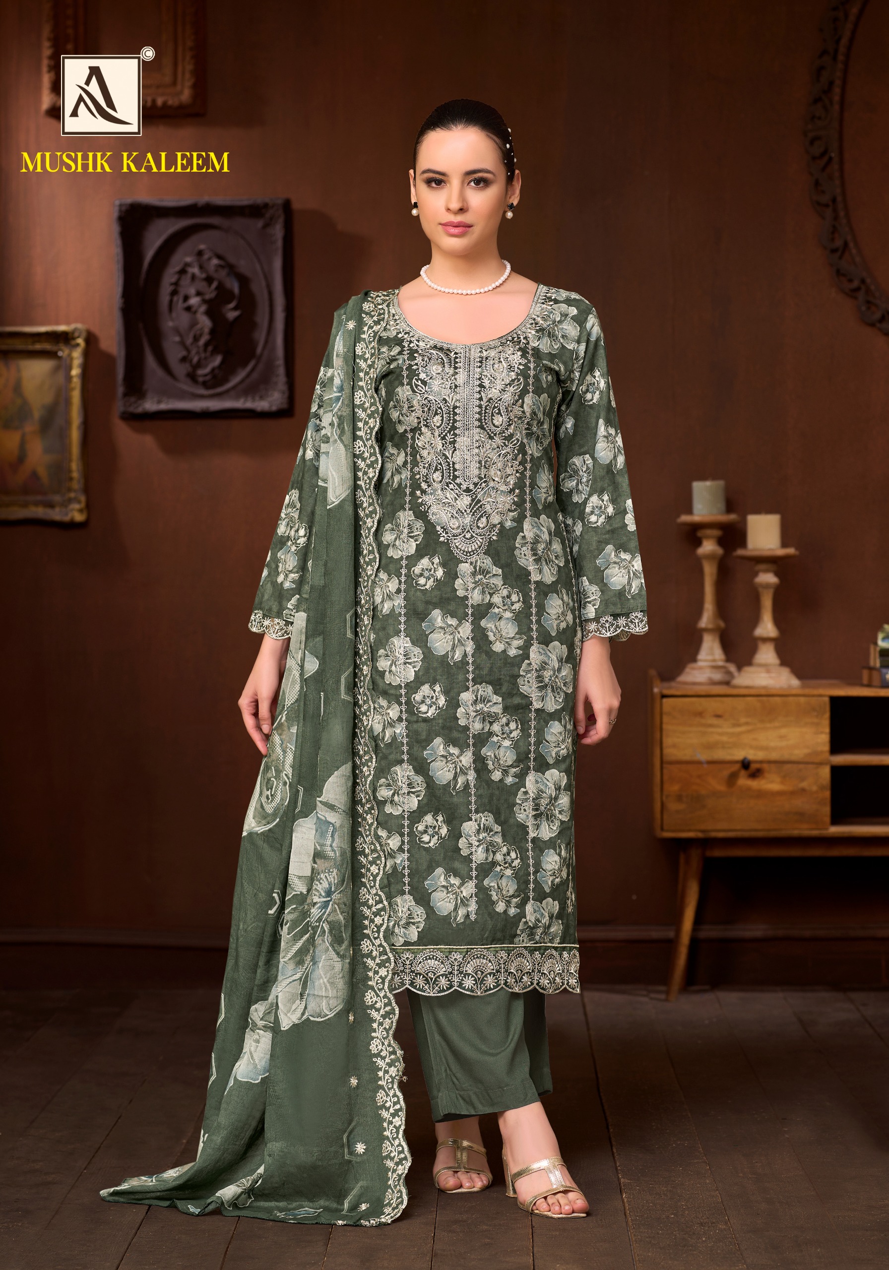 Alok Suit – Mushk Kaleem